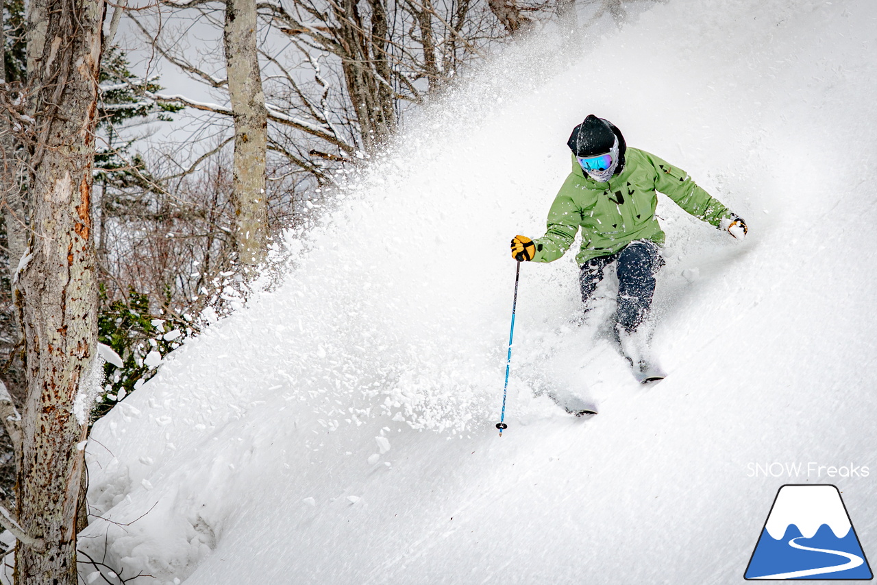 サッポロテイネ｜今シーズンは春セッション！プロスキーヤー・谷藤昌司さんと滑る１日。まさかのパウダー？！